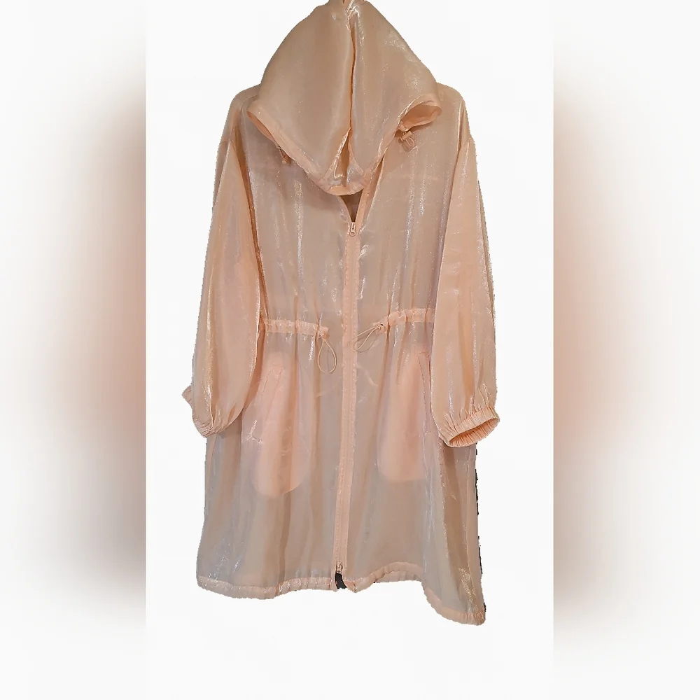Elegant Pink Robe with‎ Silky Sheen